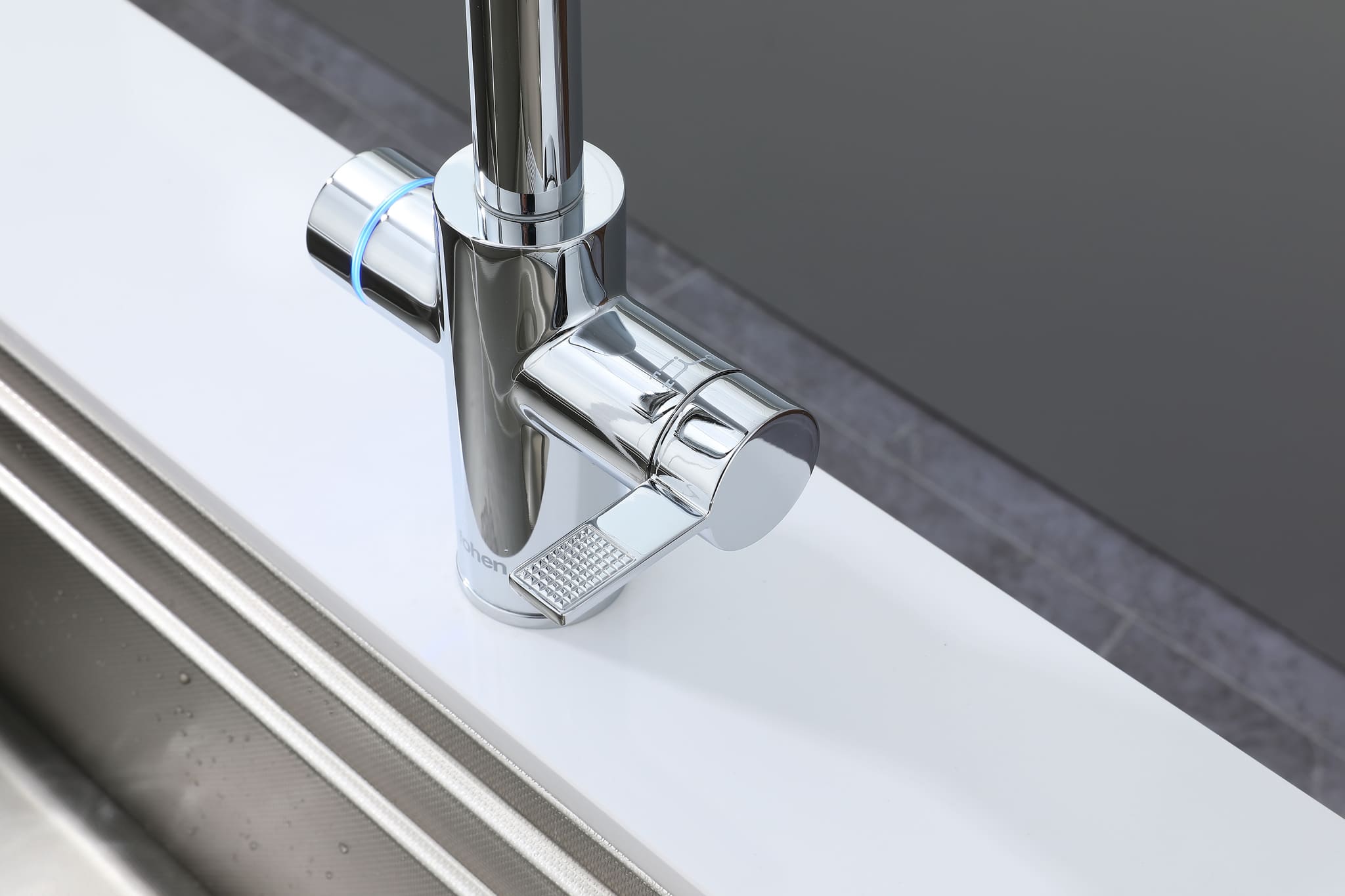 Image of Fohen 4-in-1 Flux Touch - Chrome