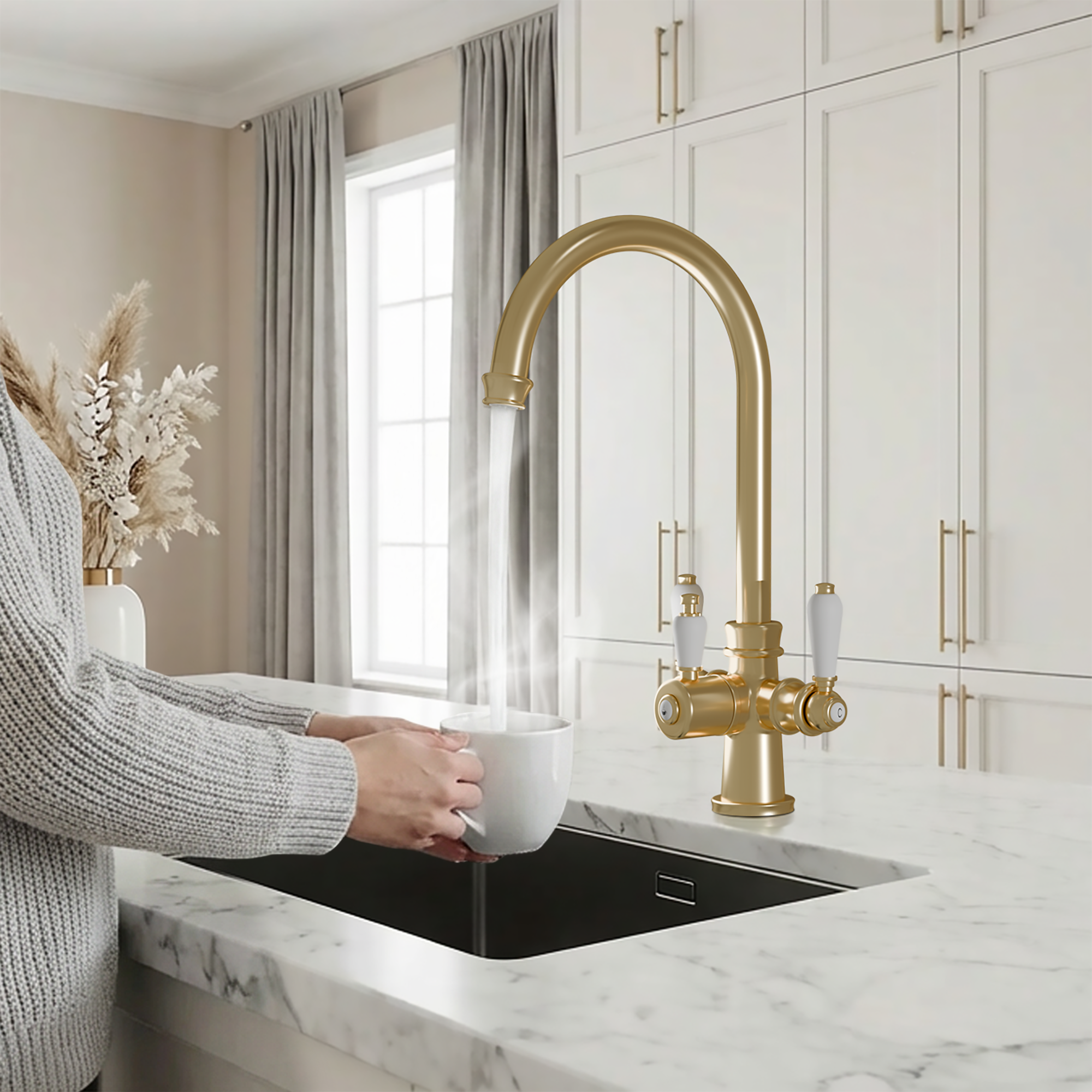 Image of Fohen Holden Cruciform 3-in-1 Brushed Brass