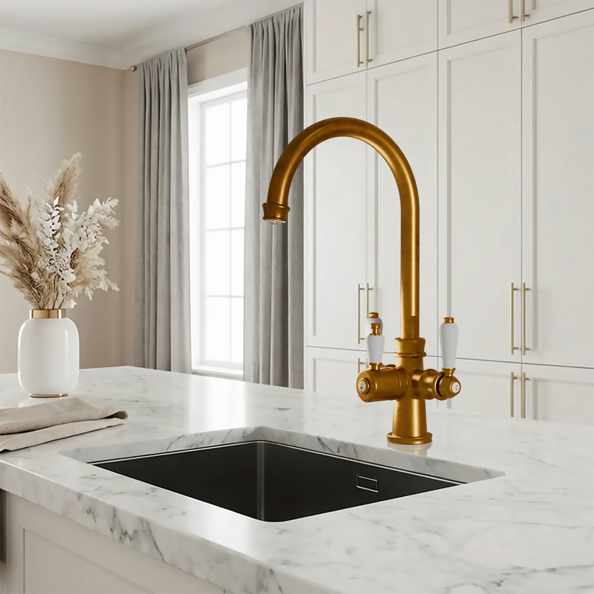 Image of Fohen Holden Cruciform 3-in-1 Aged Brass