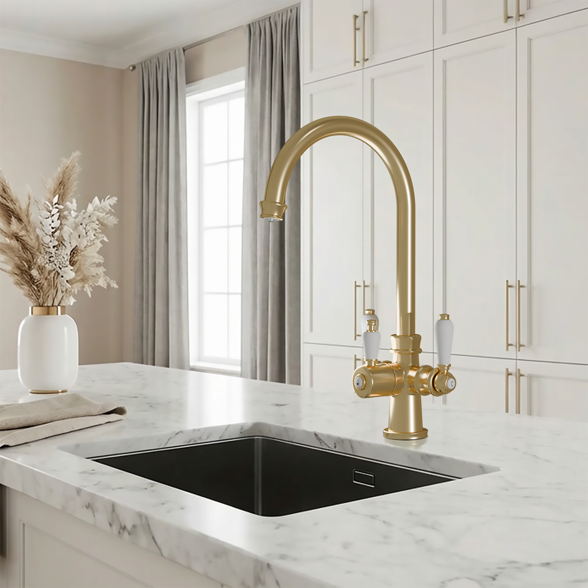 Image of Fohen Holden Cruciform 3-in-1 Brushed Brass